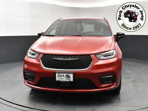 2026 Chrysler Pacifica L