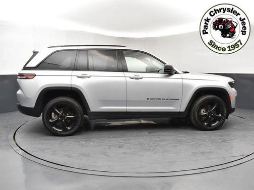 Silver Zynith 2023 Jeep Grand Cherokee Altitude