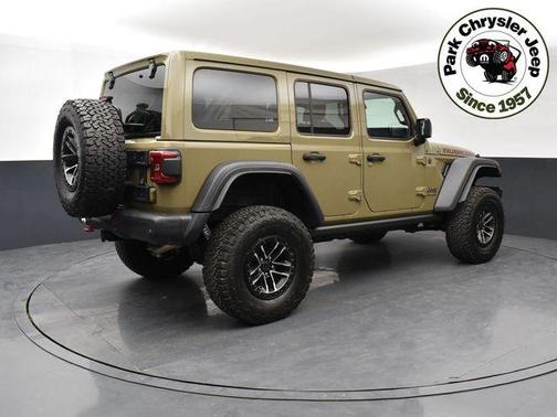 41 2025 Jeep Wrangler Rubicon