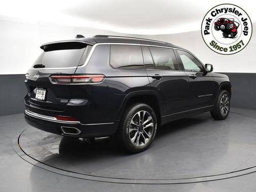 Midnight Sky 2023 Jeep Grand Cherokee L Overland