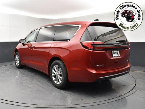 2026 Chrysler Pacifica L