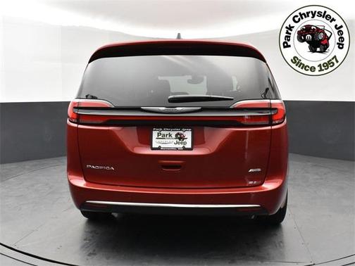 2026 Chrysler Pacifica L