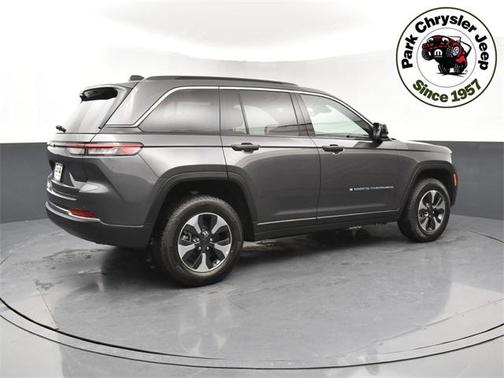 2025 Jeep Grand Cherokee 4xe Base