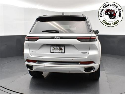 2024 Jeep Grand Cherokee Summit