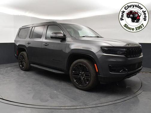 Baltic Gray Metallic Clearcoat 2024 Jeep Wagoneer Series II Carbide 4x4