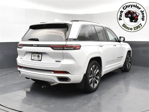 2022 Jeep Grand Cherokee Overland