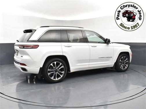 2022 Jeep Grand Cherokee Overland