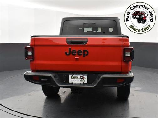 2024 Jeep Gladiator Sport S