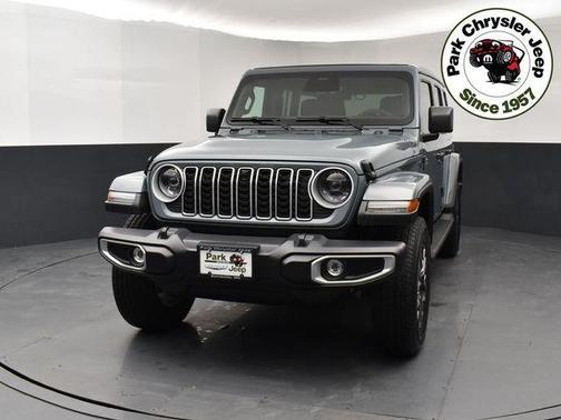 2026 Jeep Wrangler 4-Door Sahara 4x4
