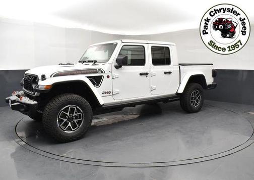 Bright White Clearcoat 2026 Jeep Gladiator Rubicon