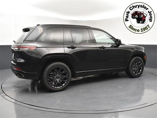 2025 Jeep Grand Cherokee Summit