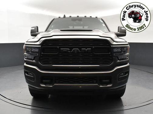 Granite Crystal Metallic Clearcoat 2024 RAM 3500 Limited Crew Cab 4x4 6'4' Box