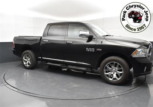 2017 RAM 1500 Limited Crew Cab 4x4 5'7' Box