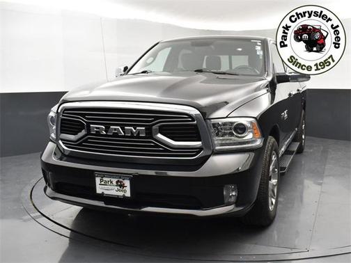 2017 RAM 1500 Limited Crew Cab 4x4 5'7' Box