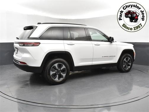 2025 Jeep Grand Cherokee 4xe Base