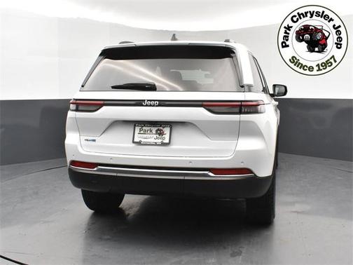 2025 Jeep Grand Cherokee 4xe Base