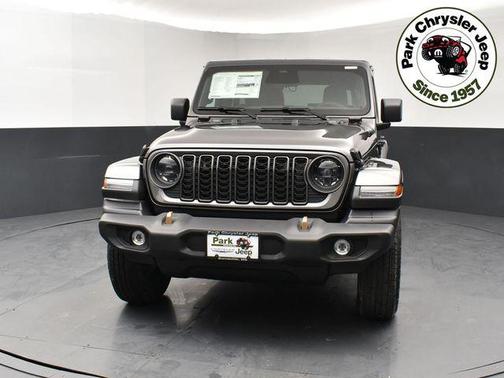 Granite Crystal Metallic Clearcoat 2026 Jeep Wrangler 4-Door 85th Anniversary Edition