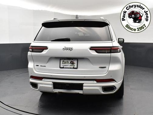 Bright White Clearcoat 2021 Jeep Grand Cherokee L Summit