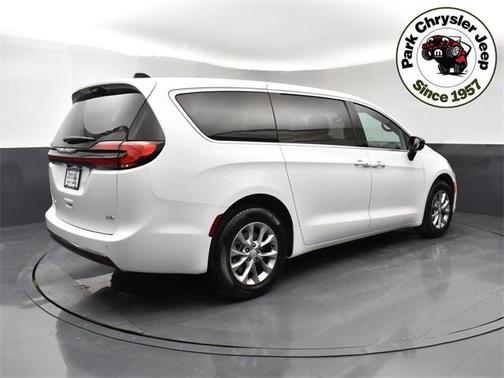 2026 Chrysler Pacifica L