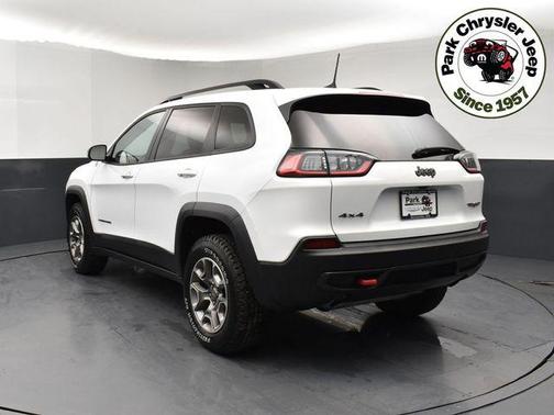 Bright White Clearcoat 2022 Jeep Cherokee Trailhawk
