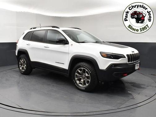 Bright White Clearcoat 2022 Jeep Cherokee Trailhawk