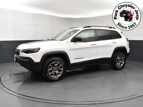 Bright White Clearcoat 2022 Jeep Cherokee Trailhawk