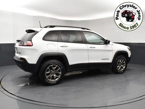 Bright White Clearcoat 2022 Jeep Cherokee Trailhawk
