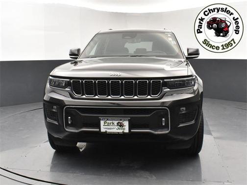 2022 Jeep Grand Cherokee Overland