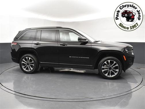 2022 Jeep Grand Cherokee Overland