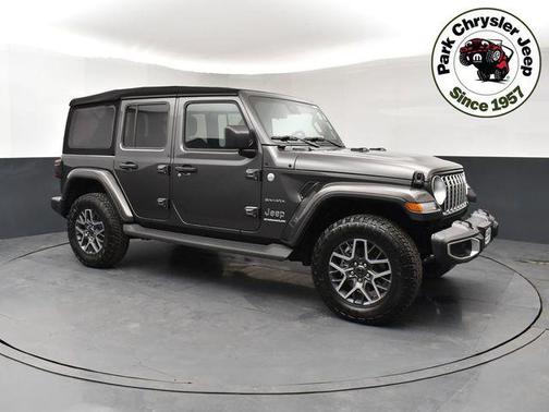 2024 Jeep Wrangler 4-Door Sahara 4x4