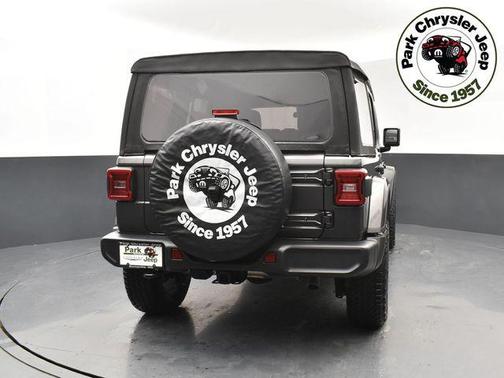 2024 Jeep Wrangler 4-Door Sahara 4x4