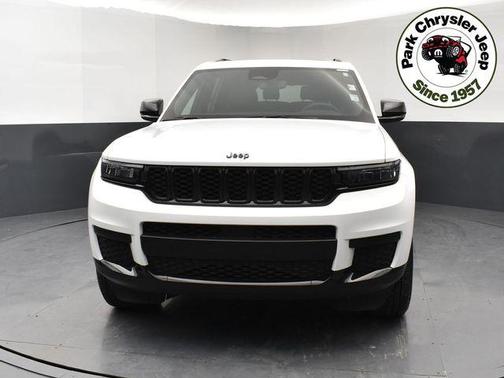 Bright White Clearcoat 2024 Jeep Grand Cherokee L Altitude