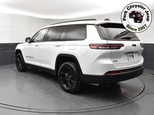 Bright White Clearcoat 2024 Jeep Grand Cherokee L Altitude