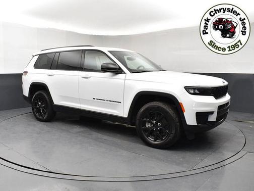 Bright White Clearcoat 2024 Jeep Grand Cherokee L Altitude