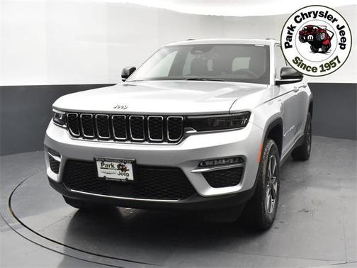 2025 Jeep Grand Cherokee 4xe Base