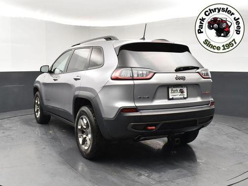 Billet Silver Metallic Clearcoat 2019 Jeep Cherokee Trailhawk