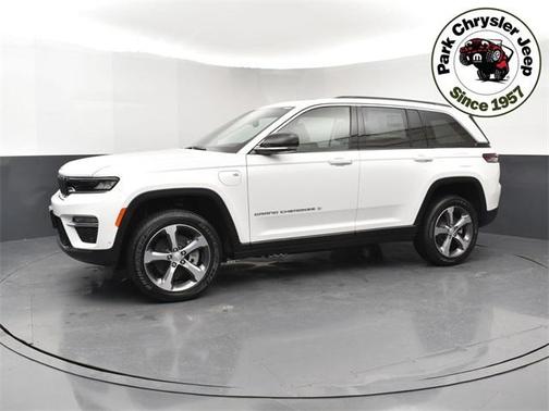 2025 Jeep Grand Cherokee 4xe Anniversary Edition