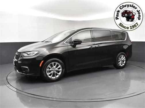 2025 Chrysler Pacifica L