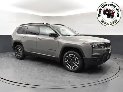 Sting-Gray Clearcoat 2026 Jeep Cherokee Laredo 4x4