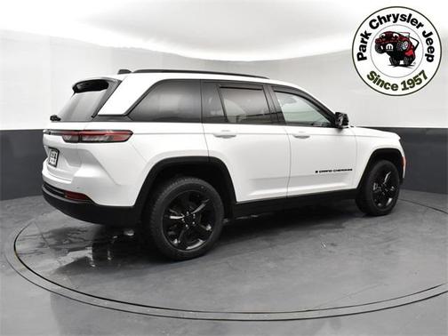 2023 Jeep Grand Cherokee Altitude