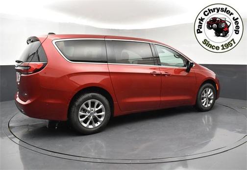 2025 Chrysler Pacifica L