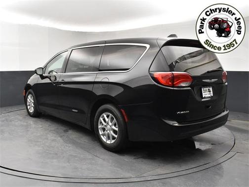 2026 Chrysler Voyager LX