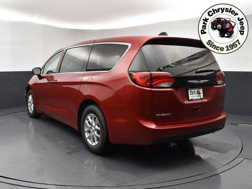 2026 Chrysler Voyager LX