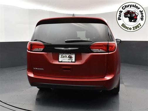 2026 Chrysler Voyager LX