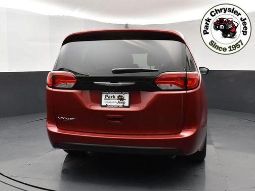 2026 Chrysler Voyager LX