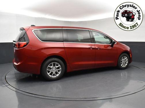 2026 Chrysler Voyager LX