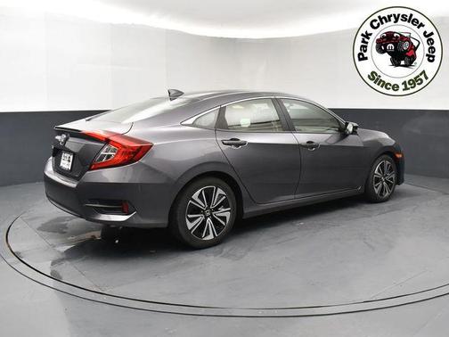 Modern Steel Metallic 2018 Honda Civic EX-T