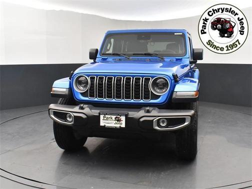 2024 Jeep Wrangler 4-Door Sahara 4x4