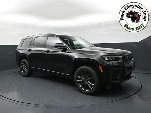 Diamond Black Crystal Pearlcoat 2026 Jeep Grand Cherokee L Limited
