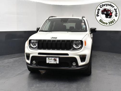 Alpine White Clearcoat 2023 Jeep Renegade Altitude